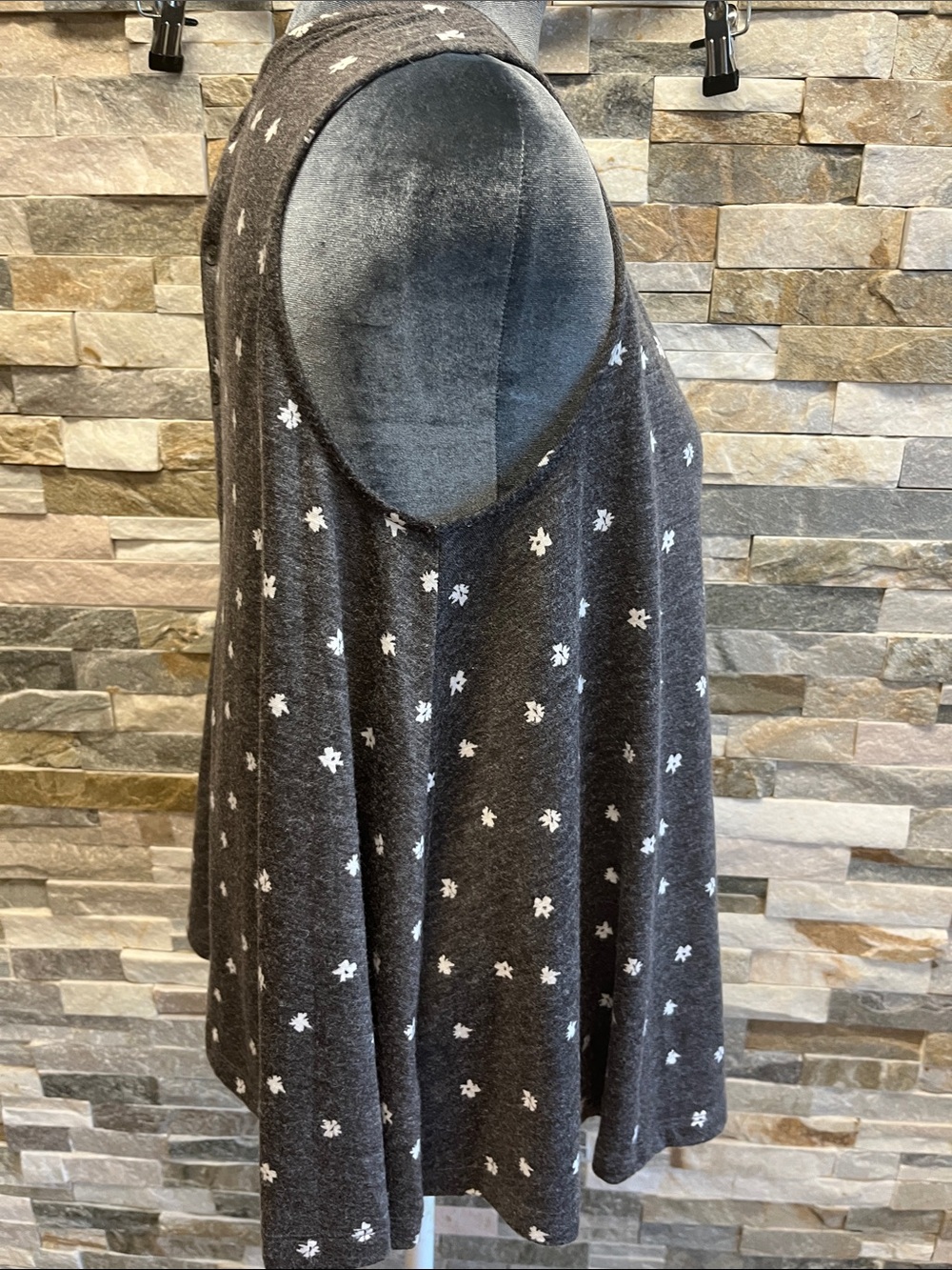 LOFT Charcoal Sleeveless Floral Swing Tank - Picture 4 of 7